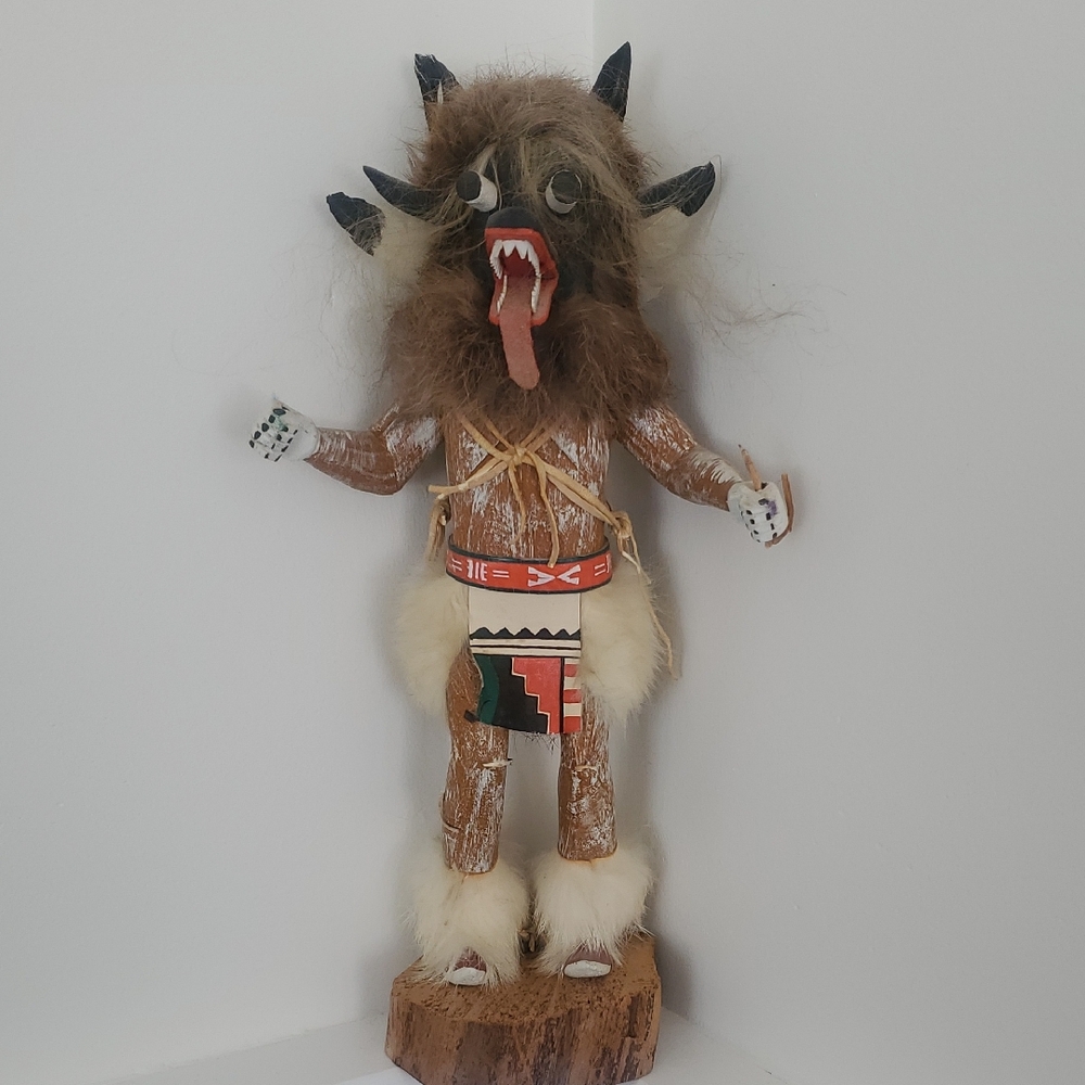 Handcrafted Signed Native American Kachina Collectible Doll.  NATIVE AMERICAN